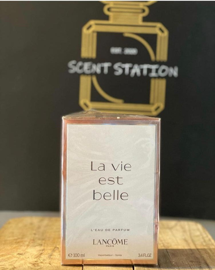 La Vie Est Belle – Scent Station - Main Image