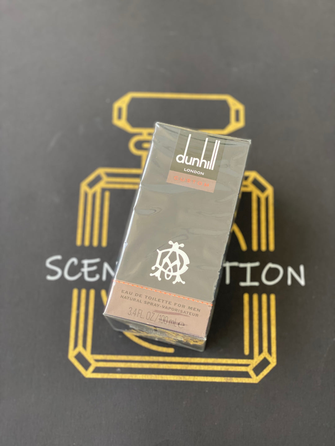 Dunhill Custom – Scent Station