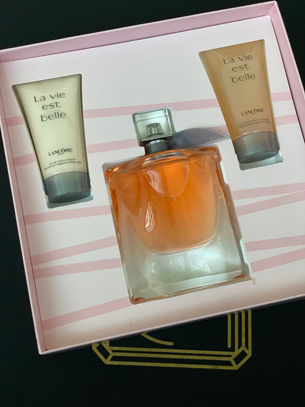 La Vie Est Belle Gift Set