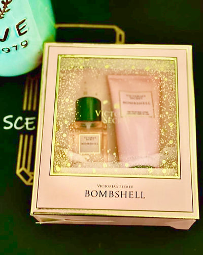 Victoria's Secret Bombshell Holiday 2020 Gift Set Mist & Lotion