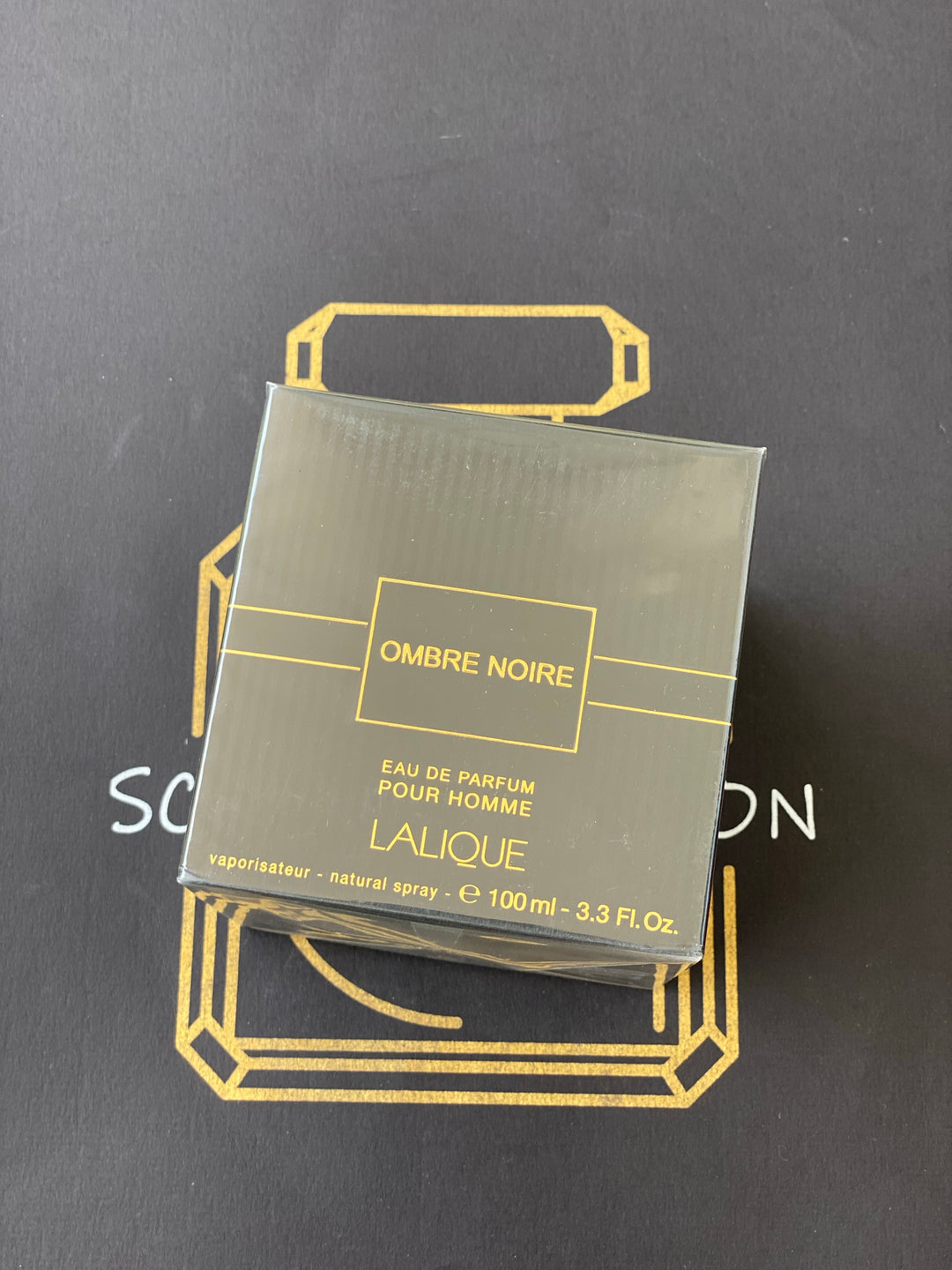 Ombre Noire – Scent Station