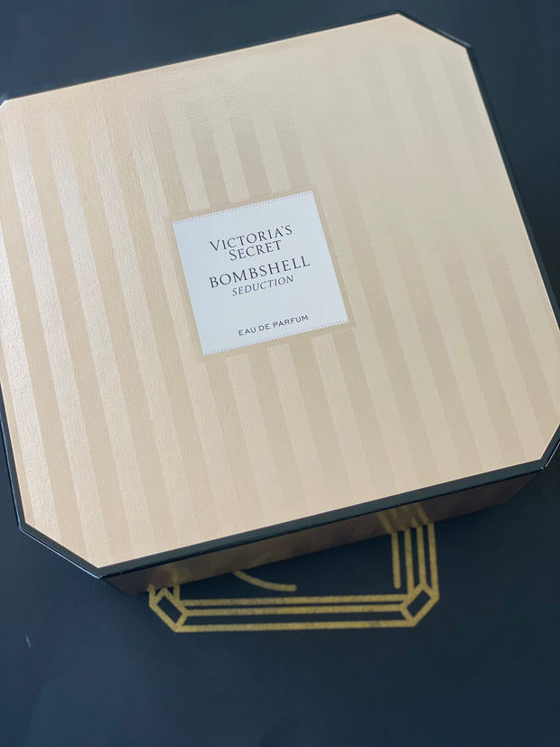 Bombshell Seduction Set