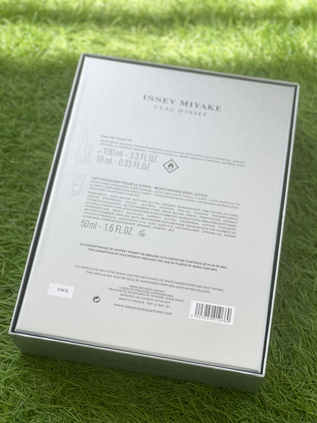 Issey Miyake Women Set